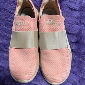 APL 8.5 Techloom Bliss Slip On Sneakers PINK